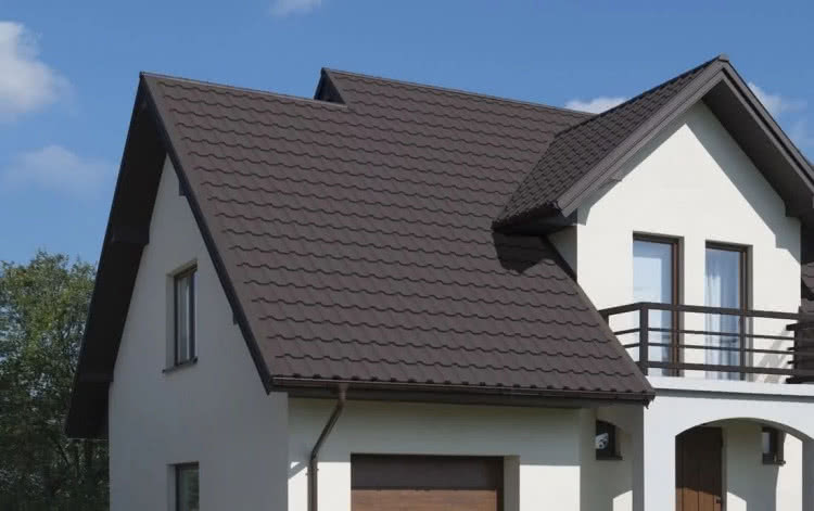 Blachodachówka na dachu